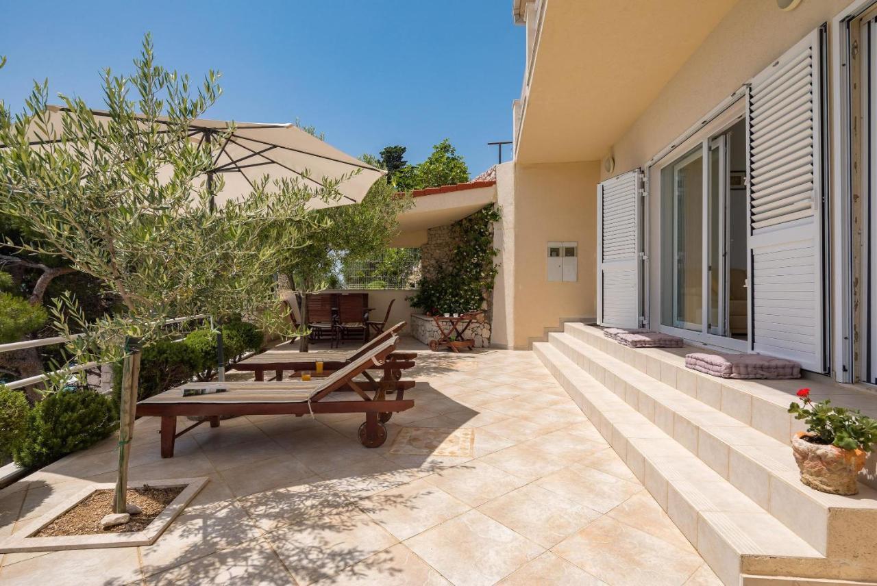 House Karlo Villa พิสัก ภายนอก รูปภาพ
